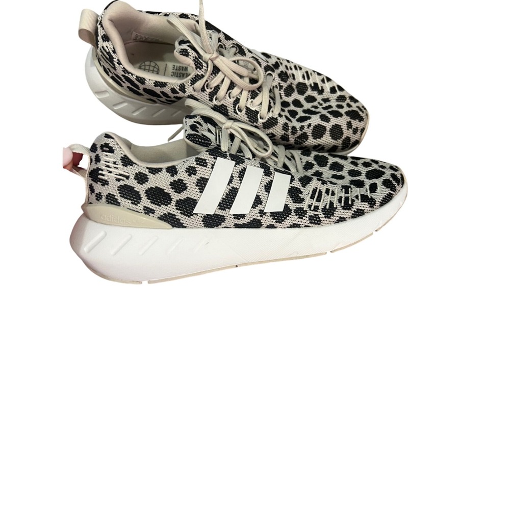 Adidas Swift Run 22 Leopard Print Sneakers Womens 6 Black White Cheetah Athletic